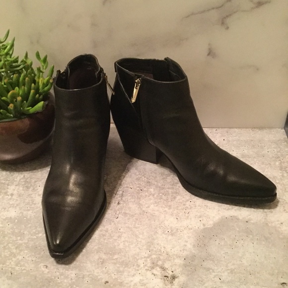 Sam Edelman Walden Black Ankle Bootie Size 10M - Picture 4 of 8